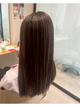 ファムバイアヴァンス(Femme by AVANCE.) ダメージレス髪質改善ストレート