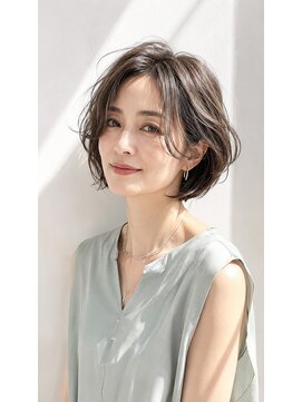 アッシュ 学芸大学店(Ash) ショートボブ/大人女性/シアーグレージュ/白髪ぼかし/脱白髪染め