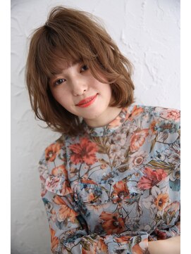 ネオリーブ シュシュ 神保町店(Neolive susu) 軽めレイヤーボブ☆