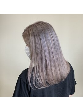 デフ(Def) ホワイトエモージュ