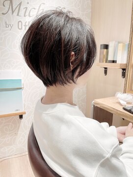 ミッシェル アフロート(michelle afloat) 10代20代30代40代50代60代Cカーブカットで360°キレイショート☆