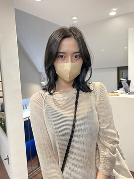 トレス(TRESS) 外ハネボブ　レイヤーボブ　くびれボブ　オリーブカラー