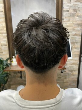 ハサミバイアトリエナガノ 千葉(8sami by atelier nagano) MEN’SHAIR ウルフ アッシュブラックカルマパーマベリーショート