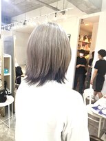 ゼスト フィーノ(ZEST fino)&nbsp;【木村神心】ブリーチで履歴改善してムラなしシルバーカラー