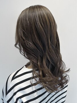 ラディカ(Ladica) 渋谷駅/ブラウンカラー/ベージュ/グレージュ/カーキベージュ