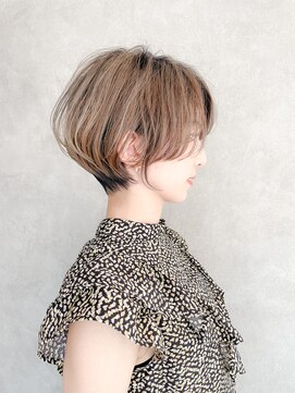 バブルス 春日部店(BUBBLES) シルエット美人！ひし形ショート