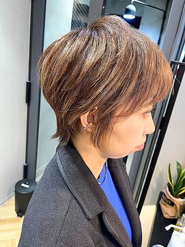 アイコニック 天神店(ICONIQ) 脱白髪染め白髪ぼかしカラー/ハイライト