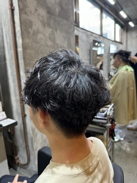 カーニー 上野(kearny) シャドウパーマニュアンスパーマ波巻きスパイラルパーマ