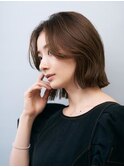 小顔が叶うワンレングスボブ/透明感のあるベージュカラー