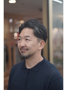 オブヘアーギンザ(Of HAIR GINZA) カット パーマ フェード シェービング ヘッドスパ