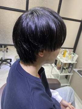 あお へあさろん 前下がりマッシュ