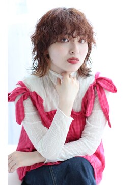 アルベロ(albero) ２０代３０代　　イヤリングカラー　ウルフレイヤーパーマ