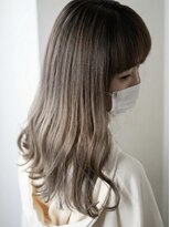 ニコリヘアワークス(nicori hair works)&nbsp;ロング×ハイトーン×シフォンベージュ3