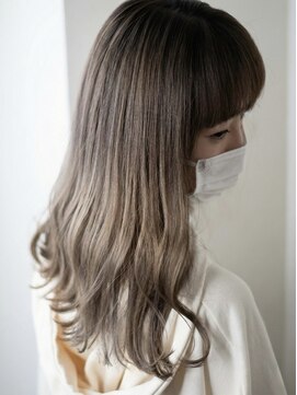 ニコリヘアワークス(nicori hair works) ロング×ハイトーン×シフォンベージュ3