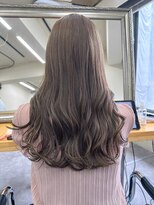 シアバイルーシー(SIA by LUCEY)&nbsp;暖色カラーブリーチなしピンクボルドーカラーレイヤーカット赤髪