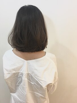 キャパ セントラル 天神 大名店(CAPA central) 大人可愛い前下がりボブ