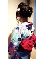 グランディール(grandir)&nbsp;浴衣に似合う編み込みスタイル！