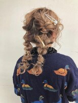 カフネ ジュントス ヨロ(Cafune' juntos YOLO)&nbsp;パーティーアレンジ　ツイン編みおろし