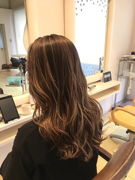 チアー(Cheer) ロング×ハイライト