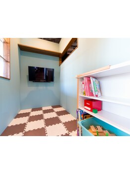 お子様と一緒に、ママと一緒に可愛く、かっこよくなれる場所♪家族で通える雰囲気で、ママも通いやすさ◎