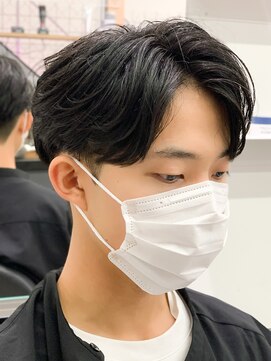 エルマーク 梅田(L-MARK) センターパートニュアンスパーマ韓国カルマパーマコンマヘア