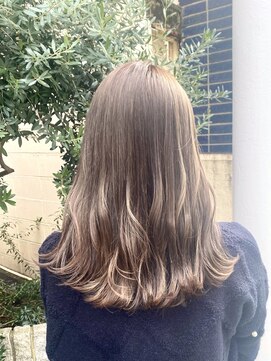 ココカラヘアー ニコ(cococara hair nico) レイヤー/顔まわりカット/グレージュ/韓国風/ベージュ/艶髪