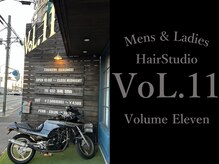 ボリュームイレブン(Volume.11)の雰囲気（二輪置き場）