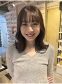 くびれミディアムレイヤーカット