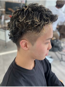 Lian by Allure 小田桐潤 スパイキーショート