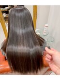 ＜乾かすだけでまとまる圧倒的艶髪＞縮毛矯正¥18000