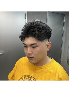 デン 仙台店(DEN) フェザーパーマ/スパイキーショート[榴岡/メンズ/理容室]