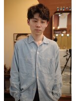 エディ(Edy)&nbsp;メンズセンターパート波巻きパーマ刈り上げブラウンカラー岡山