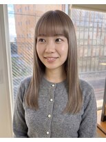零秒女髪 千里丘店 上品ナチュラルな透明感艶カラーセミロング髪質改善艶髪艶感