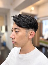 ワンダーヘア(Wonder hair)&nbsp;ニュアンスパーマのフェードスタイル