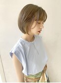 シースルーバングとおくれ毛キレイなボブ