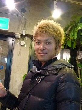 ココロコ(COCO LOCO) 直毛の方は ツイストパーマで動きをプラス