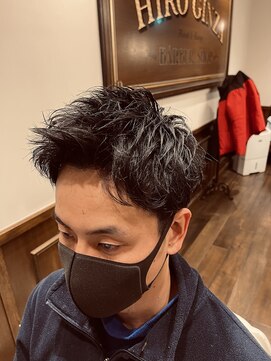 ヒロギンザバーバーショップ 神楽坂店(HIRO GINZA BARBER SHOP) 2ブロックショートスタイル