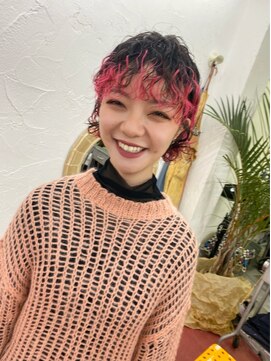 フィン(fin,) fin,/くびれヘア/似合わせカット/デザインカラー/ツートンカラー