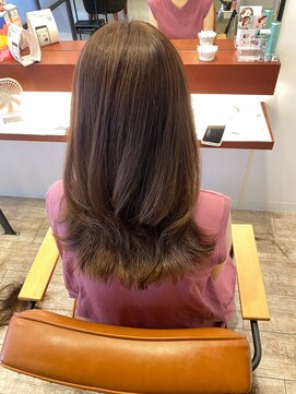 マーリャヘアー(mallia hair) レイヤースタイルレイヤーカットロングレイヤー小顔スタイル