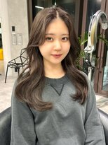 シティ(CITY) レイヤーカット 前髪長め グレージュカラー