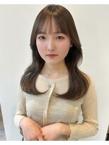 ビューオオサカ(VIEW OSAKA) くびれレイヤーミディアム　小顔顔周りカット