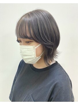 ラヴィラ(la villa) グレージュ