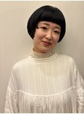 黒髪マッシュボブ