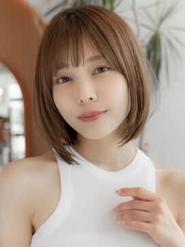 20代30代大人かわいいこなれミディくびれレイヤーベージュカラー