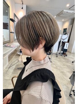 シェイプスヘアデザイン 自治医大店(Shape's hair design) コントラストショートスタイル