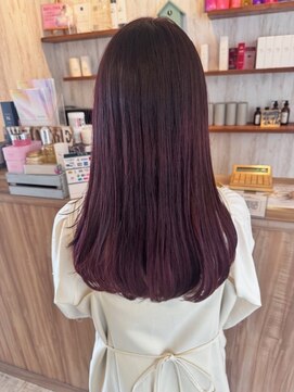 サリュー バイ イザ(Salut by IZA) チェリーピンクカラー似合わせカットセミロング