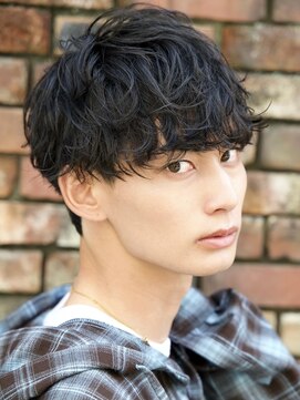 ルーシー 川越(LUCEY) ツイストスパイラルパーマ波巻きパーマメンズカットメンズパーマ