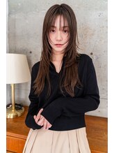 【骨格と顔型を活かした似合わせレイヤーをご提案】