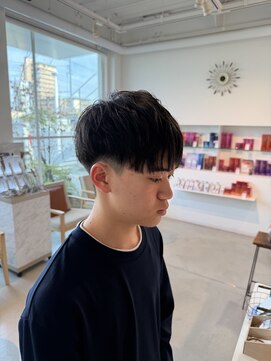 シーツー 三吉店(C2) マッシュスタイル/刈り上げ
