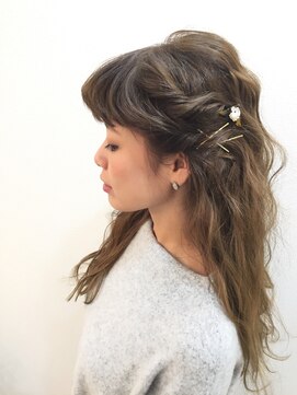 ヘアアンドメイクジップ恵比寿 (Hair＆Make ZIP) ウェーブ巻きカジュアルアレンジ　ヘアセット